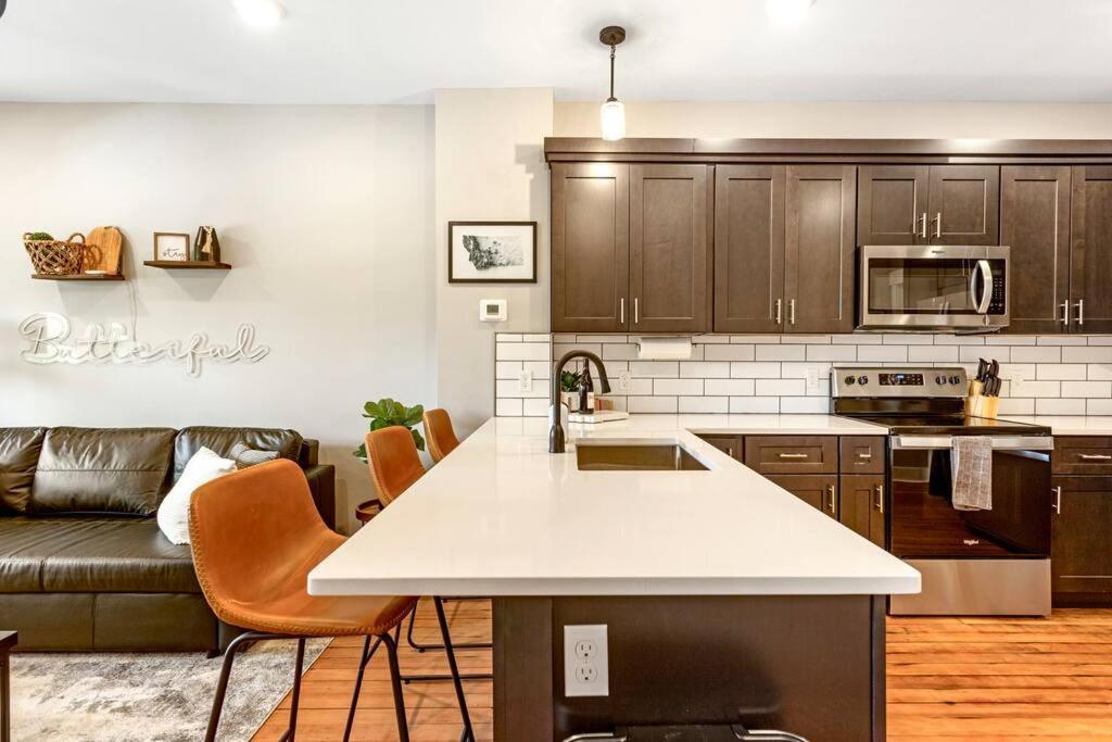 Modern In The Heart Of Uptown - Unit B Apartment Butte
